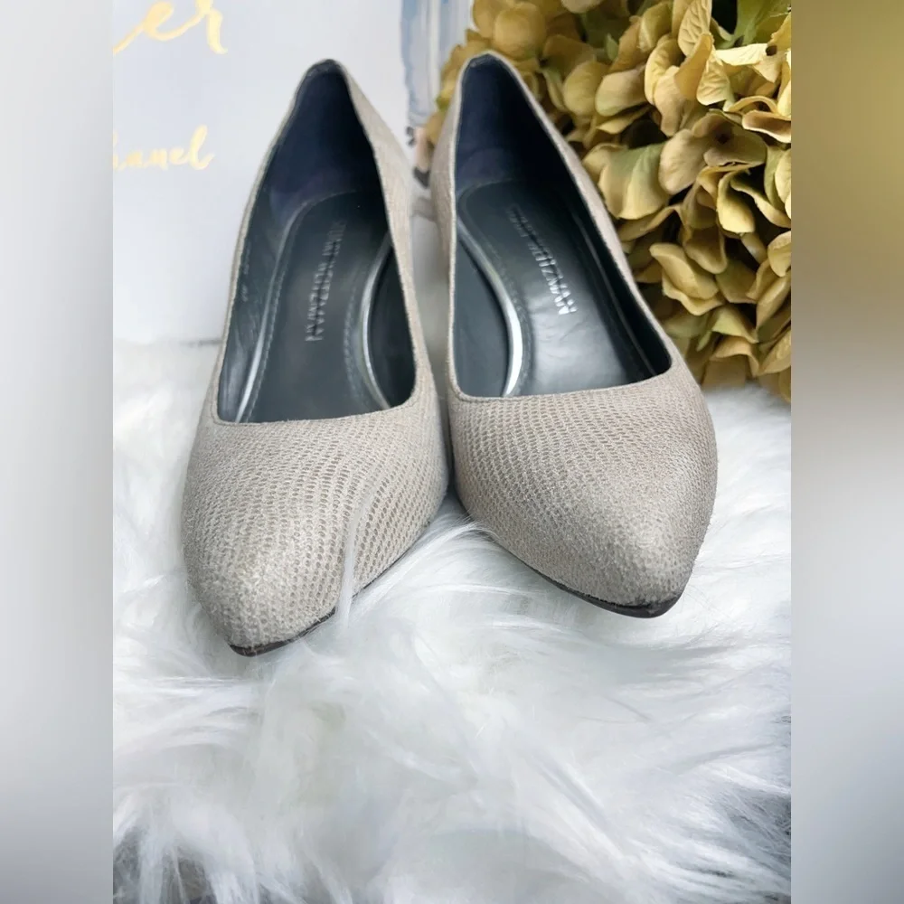 Stuart Weitzman Casual Beige Textured Block Heel Pumps Pointed Toe Women's Shoes